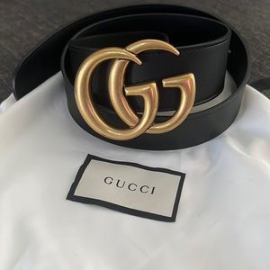 Gucci Women’s Marmont gold logo black belt